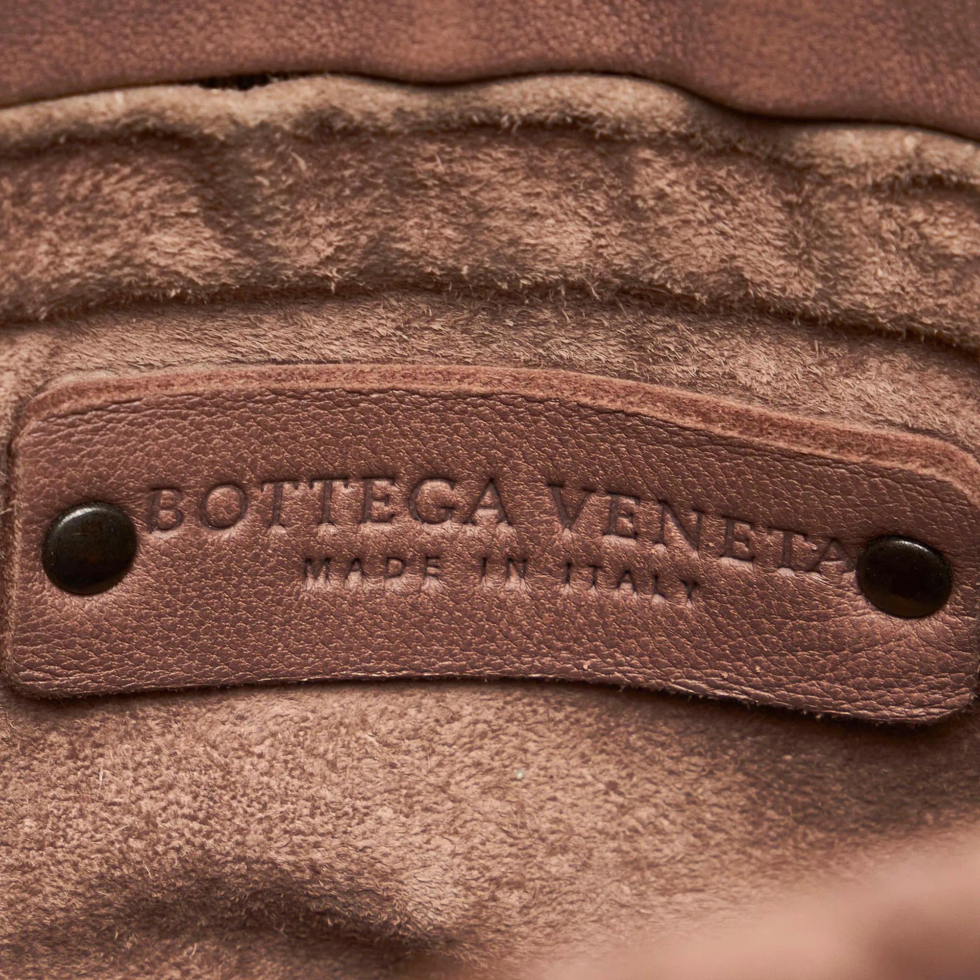 Bottega Veneta Intrecciato Leather Handbag (SHG-28224)