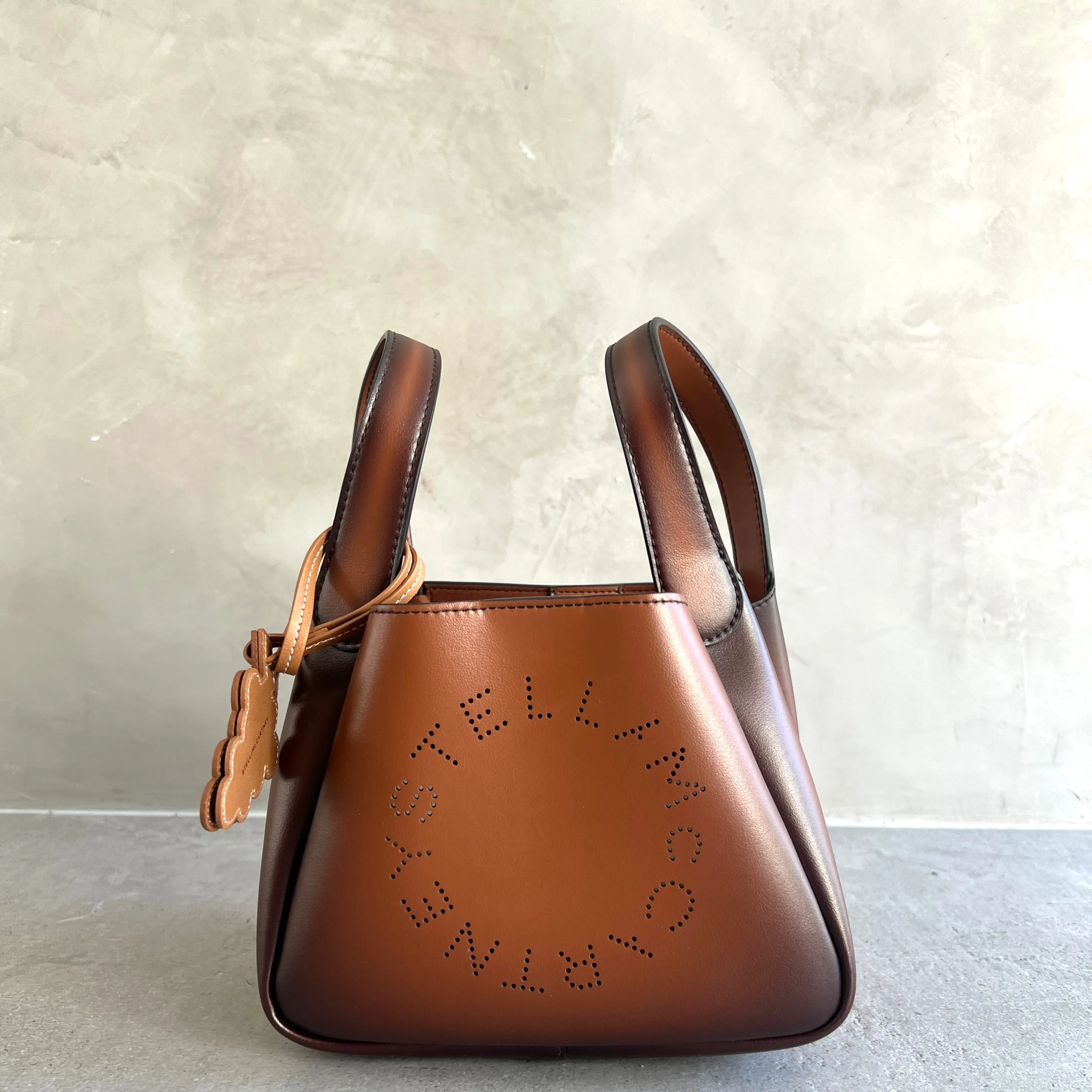 Dumpling Logo Aged Shoulder Bag, Brandy