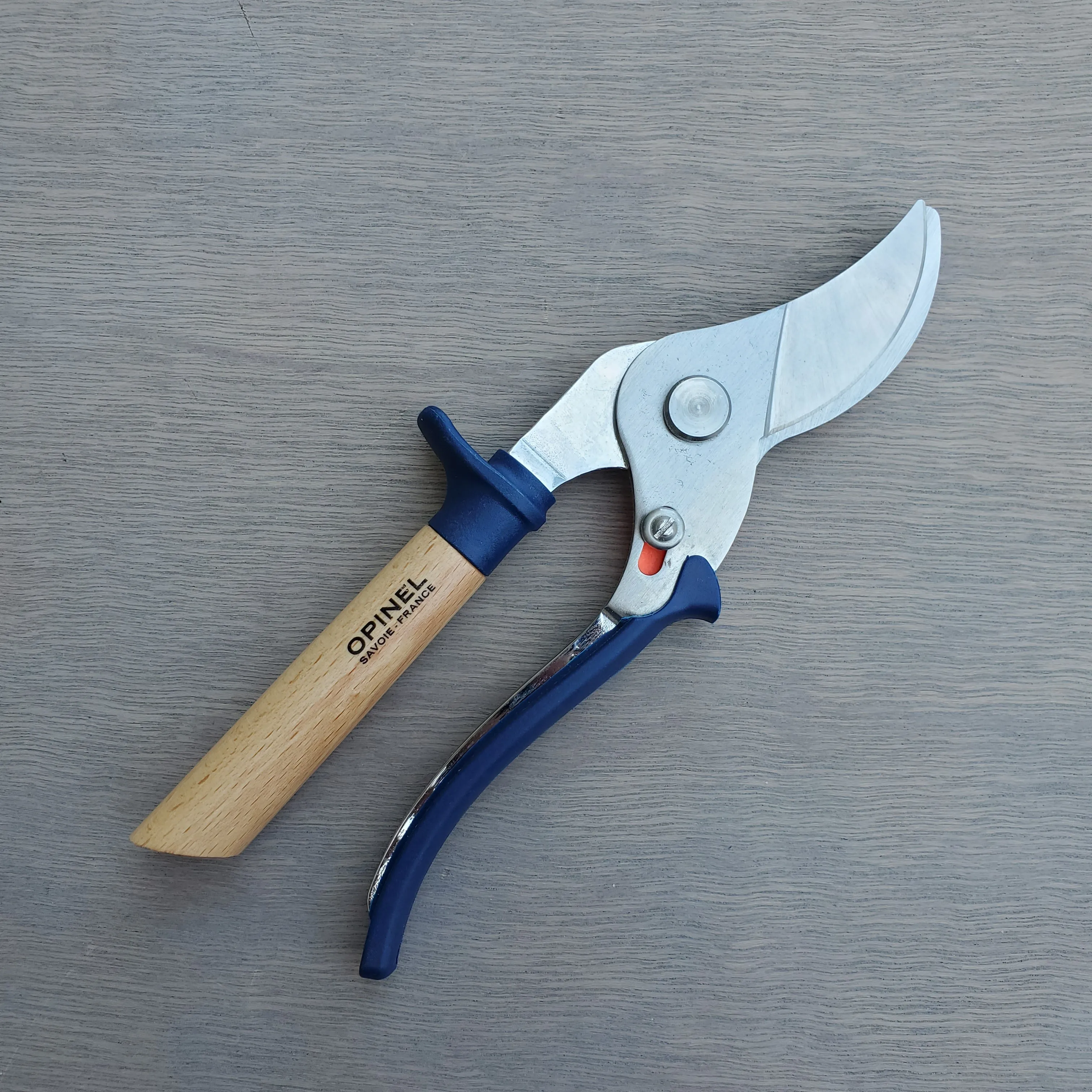 Opinel 'Le Secateur' Garden Pruner