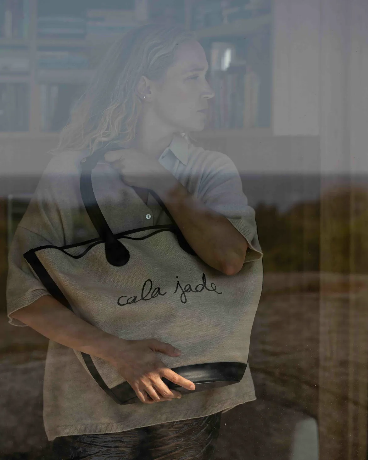 SANDHI L Canvas Tote bag