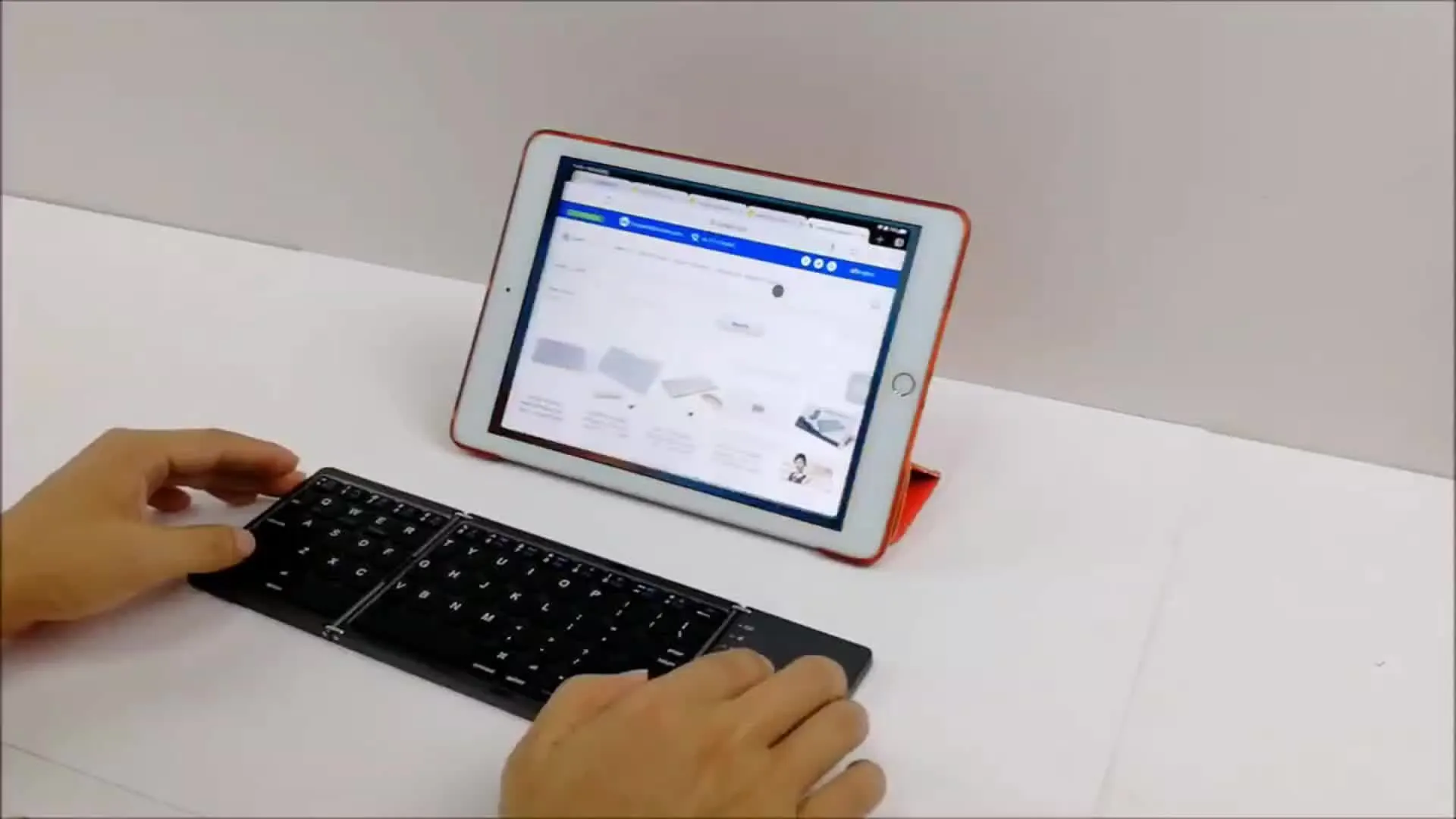 Wireless Three Fold Keyboard